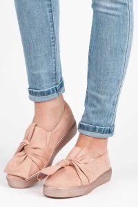 ZAMSZOWE SLIP ONY Z KOKARDĄ