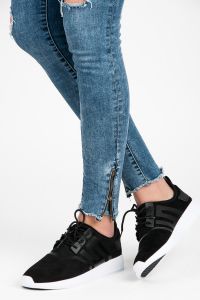 ZAMSZOWE BUTY SPORTOWE