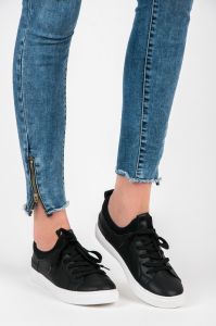 SZNUROWANE TRAMPKI DAMSKIE