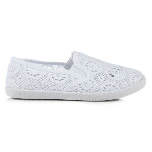 TRAMPKI SLIP ON Z KORONKĄ
