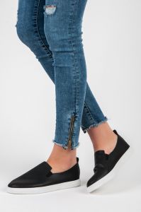 CZARNE TRAMPKI SLIP ON