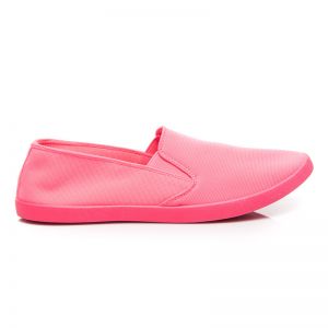 TRAMPKI SLIP ON