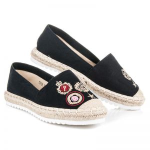 ESPADRYLE Z NASZYWKAMI