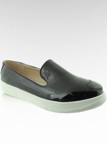 Trampki slip-on lakierowane A917 czarne