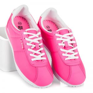 WIĄZANE BUTY SPORTOWE