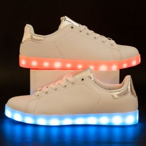 PODŚWIETLANE OBUWIE LED