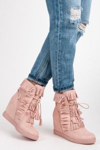 AŻUROWE SNEAKERSY Z FRĘDZLAMI