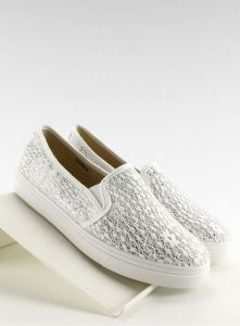 Koronkowe slip-on pastele XIN07P Białe