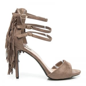 ZAMSZOWE SANDAŁY BOHO STYLE