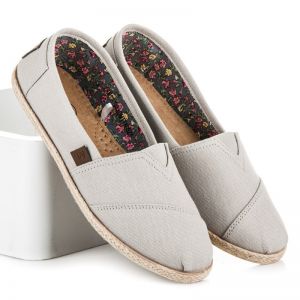 ESPADRYLE SLIP ON